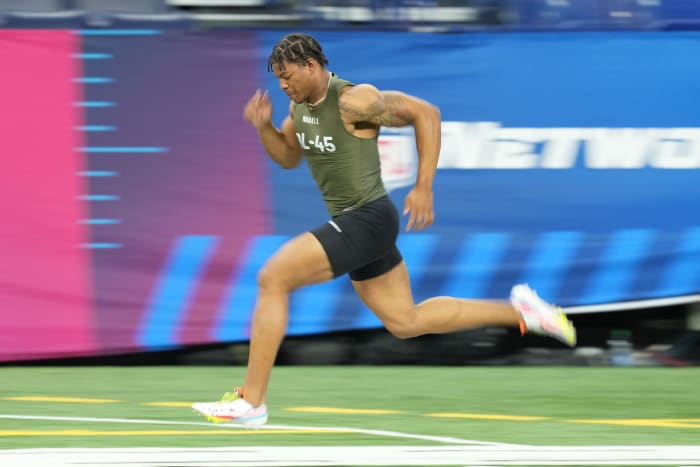 Mar 2, 2023; Indianapolis, IN, USA; Georgia defensive lineman Nolan Smith participates in drills during the NFL combine at Lucas Oil Stadium. © Kirby Lee-USA TODAY Sports